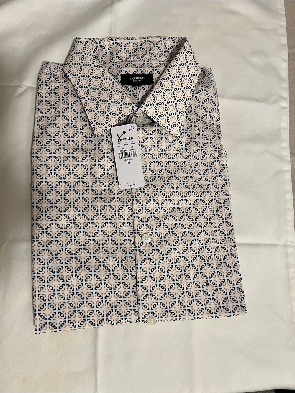 Express Men's White Button-Down Shirt with Navy, Salmon, & Blustery Blue Print